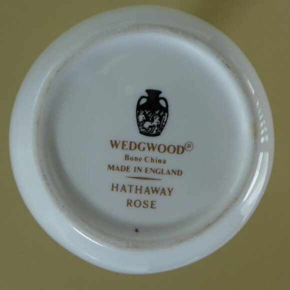 Wedgwood Bone China Hathaway Rose Bud Vase - Picture 2 of 3